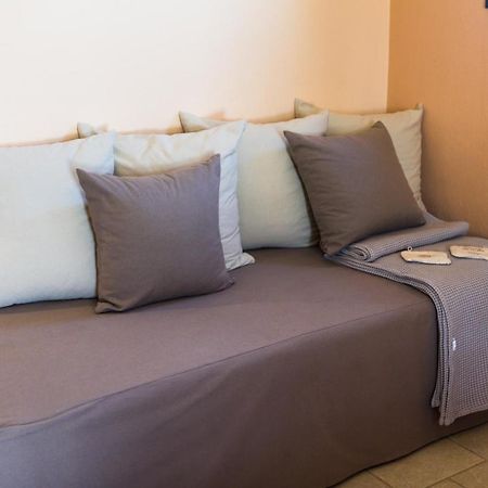 Helianthus Guesthouse Амолиани Экстерьер фото
