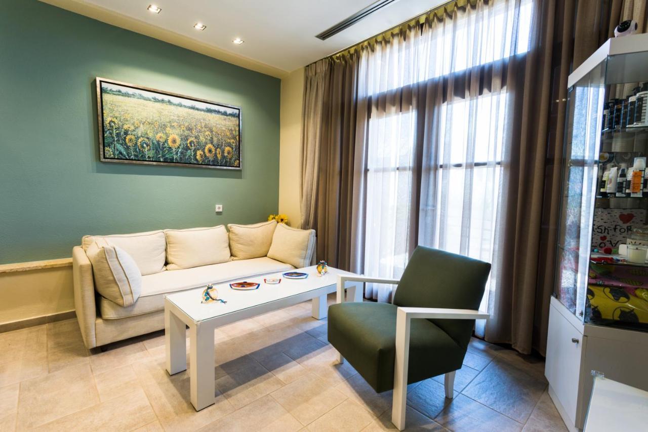 Helianthus Guesthouse Амолиани Экстерьер фото