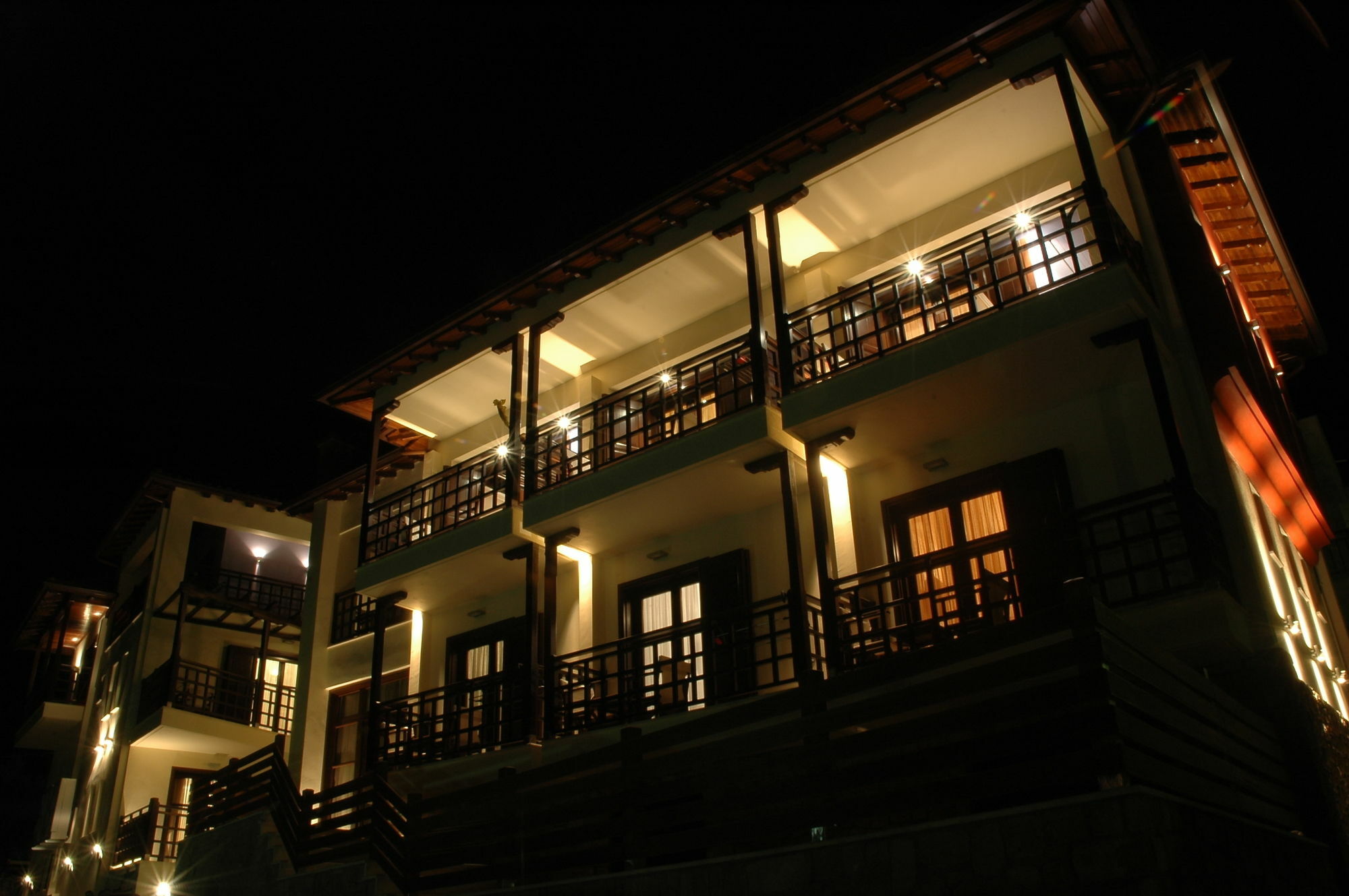 Helianthus Guesthouse Амолиани Экстерьер фото